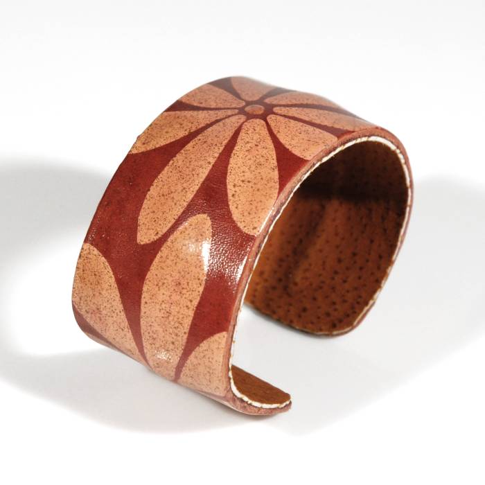 bracciale-in-cuoio-dipinto-a-mano-fiori