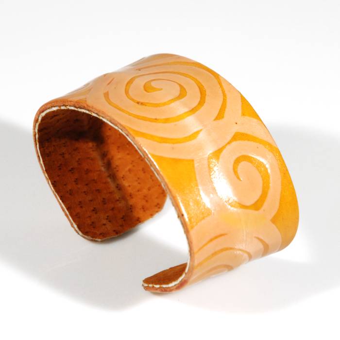 bracciale-in-pelle-giallo-spirali