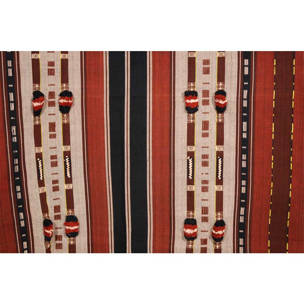 coperta-naga-marrone-beige-con-pon-pon