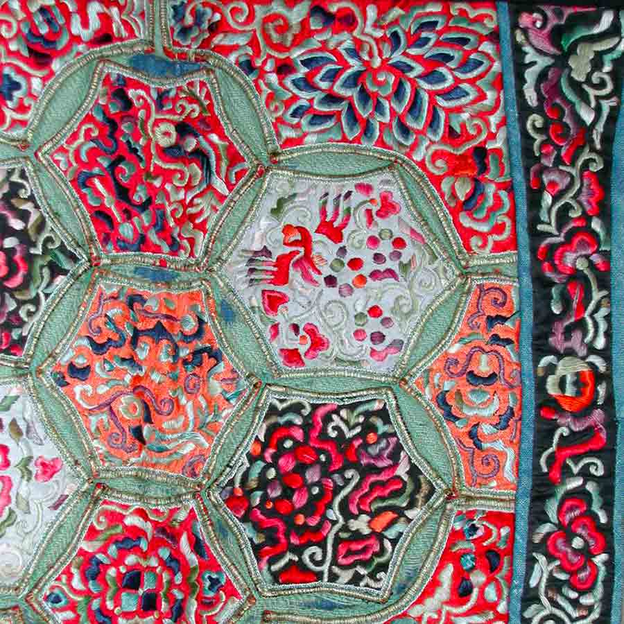 baby-carrier-miao-con-fiori-ricamato-seta