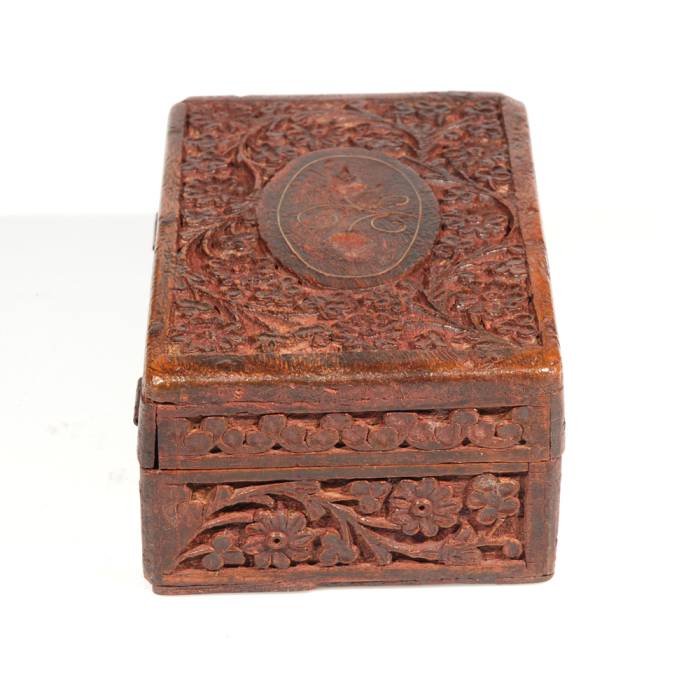 scatola-afghana-legno-intarsiato-motivi-floreali