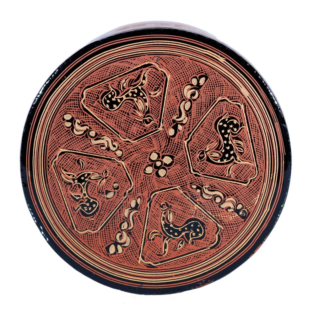 scatola-in-lacca-birmana-con-decorazioni