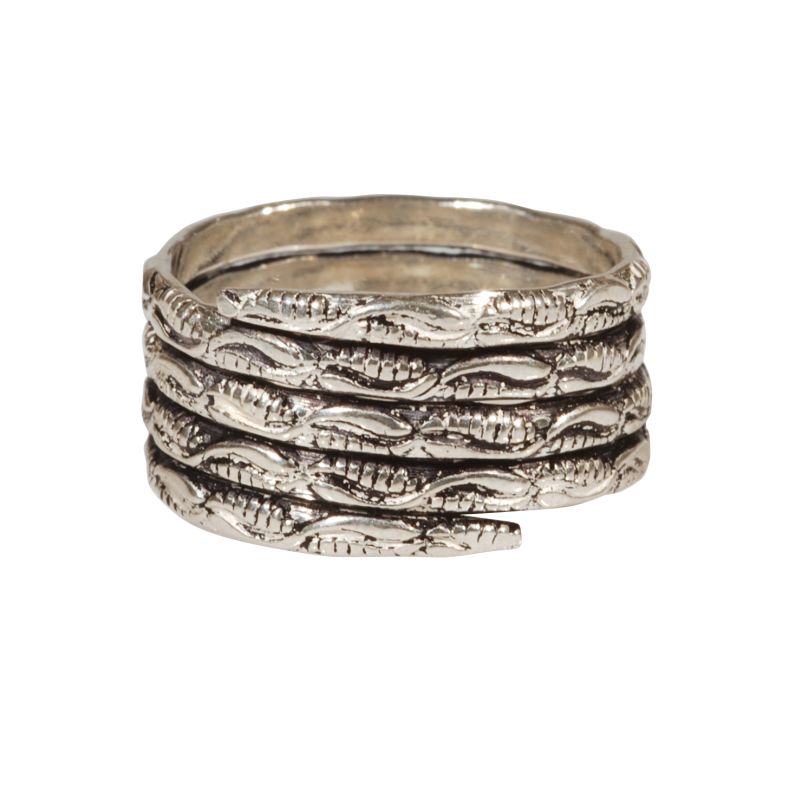 anello-spirale-in-argento-lavorato