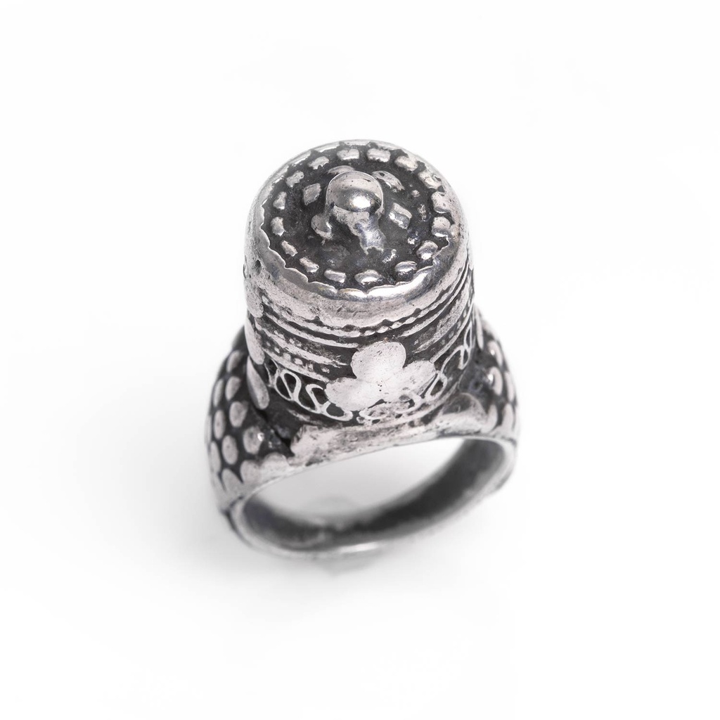 Anello rashaida a torre in argento