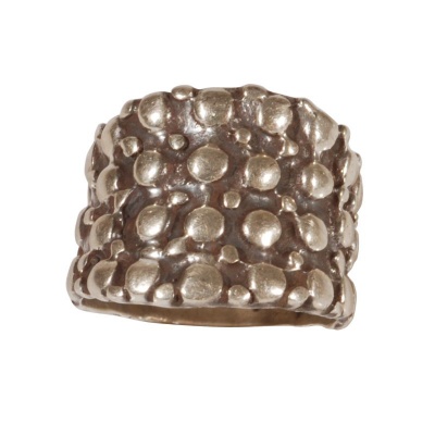 [EL_BOR_05] Anello sella con borchie